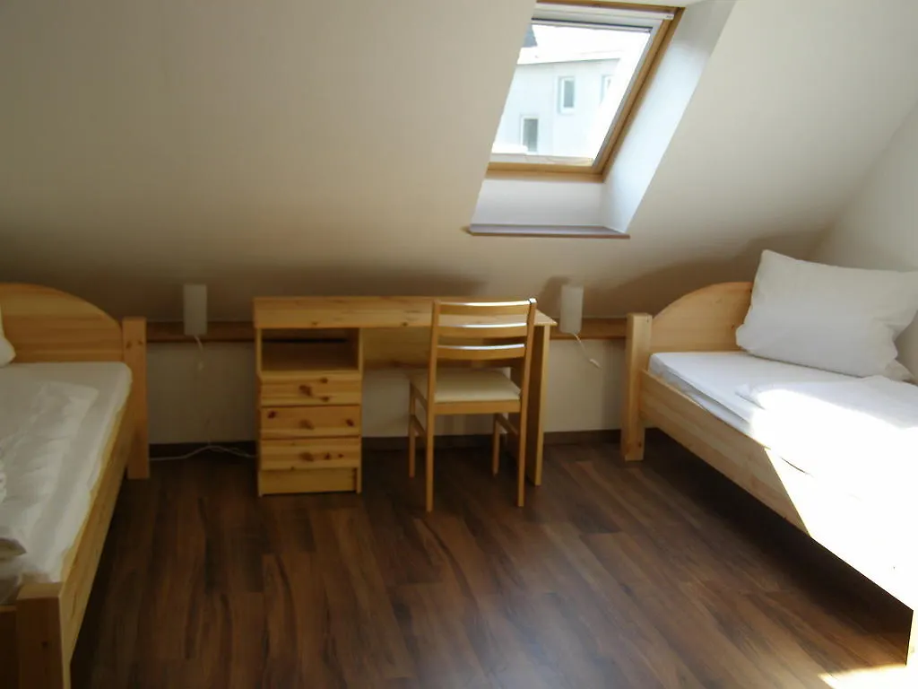 Hotel Alt Vinnhorst Hannover 2*,